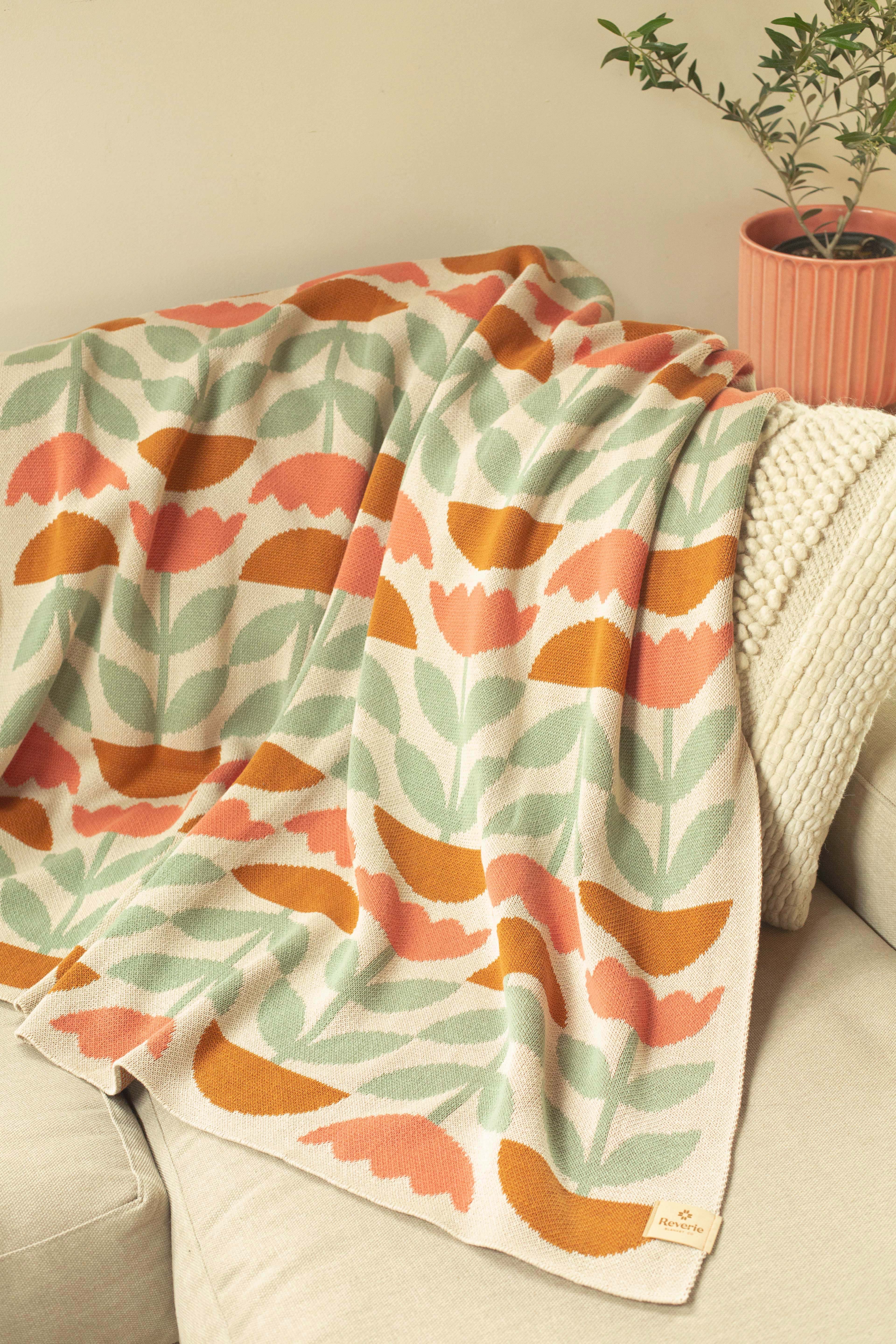 Bloom Throw (Coral)