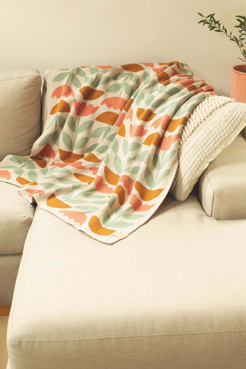 Bloom Throw (Coral)
