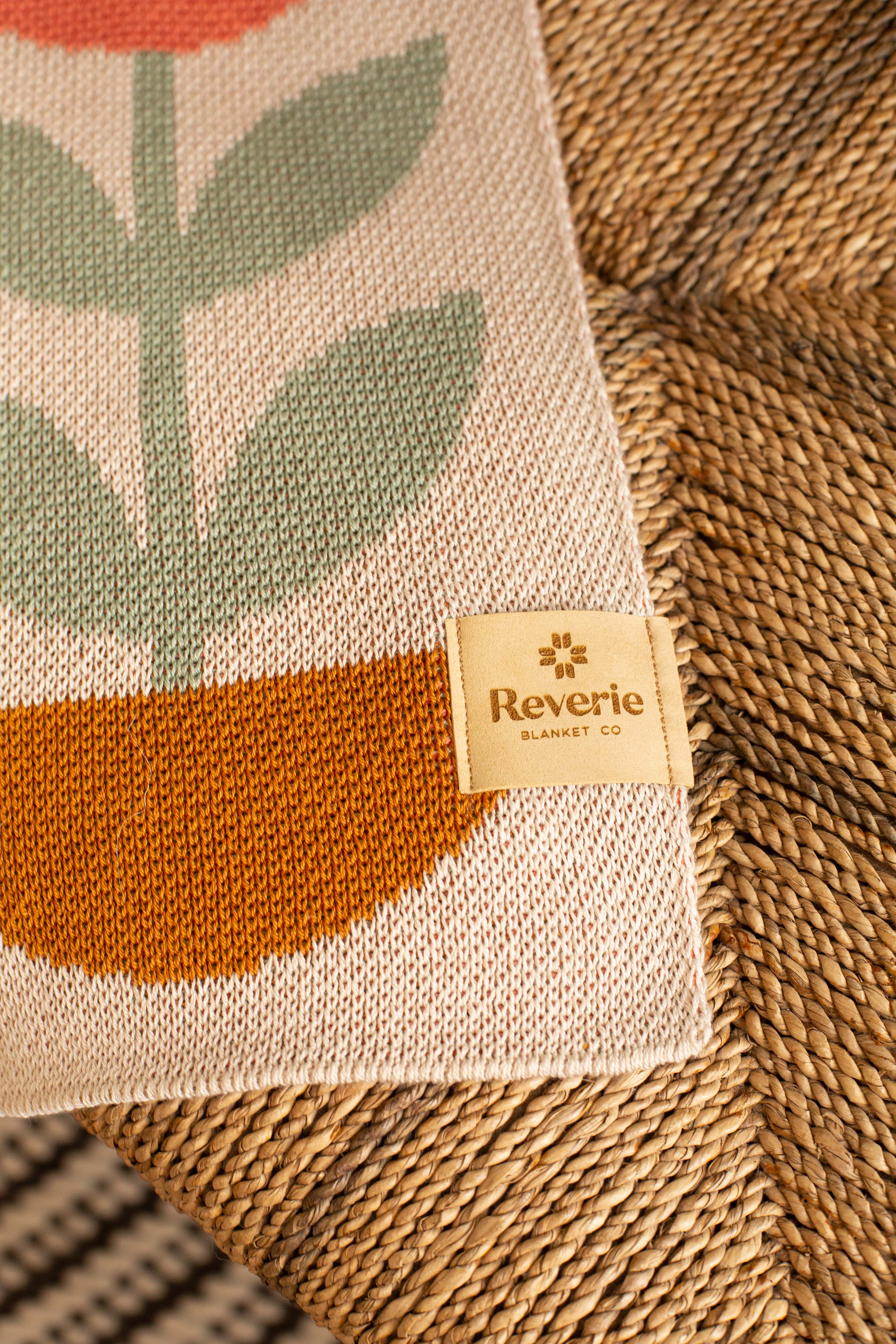 Bloom Throw (Coral)