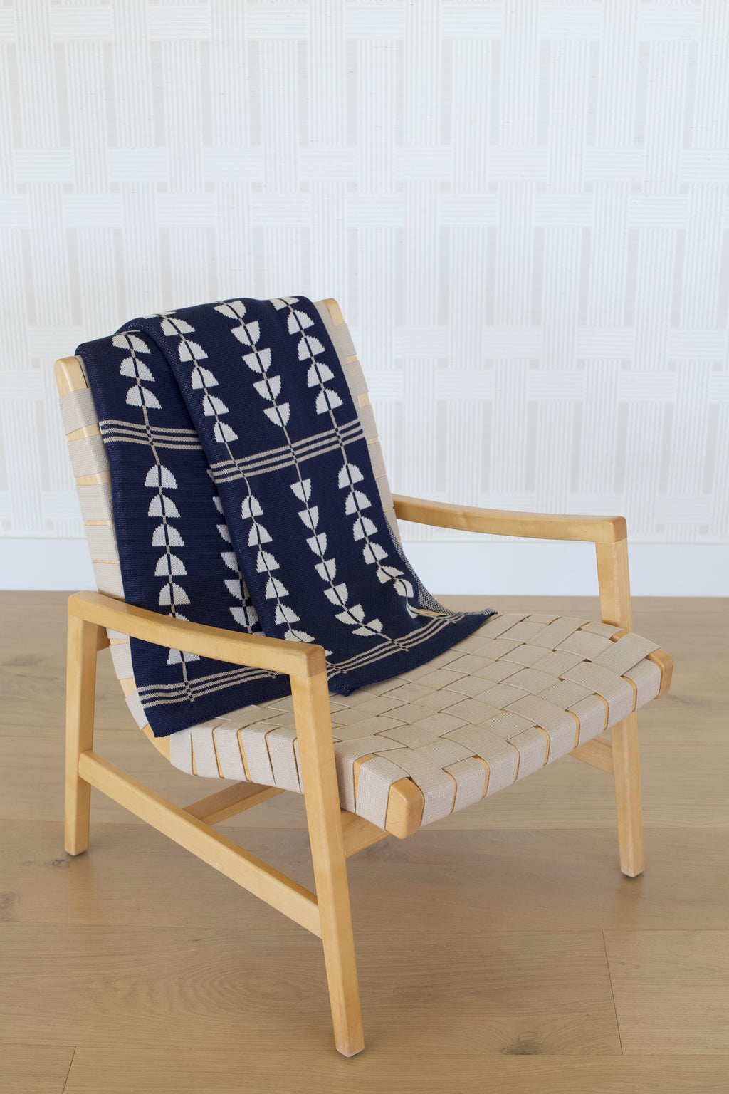 Arcline Throw