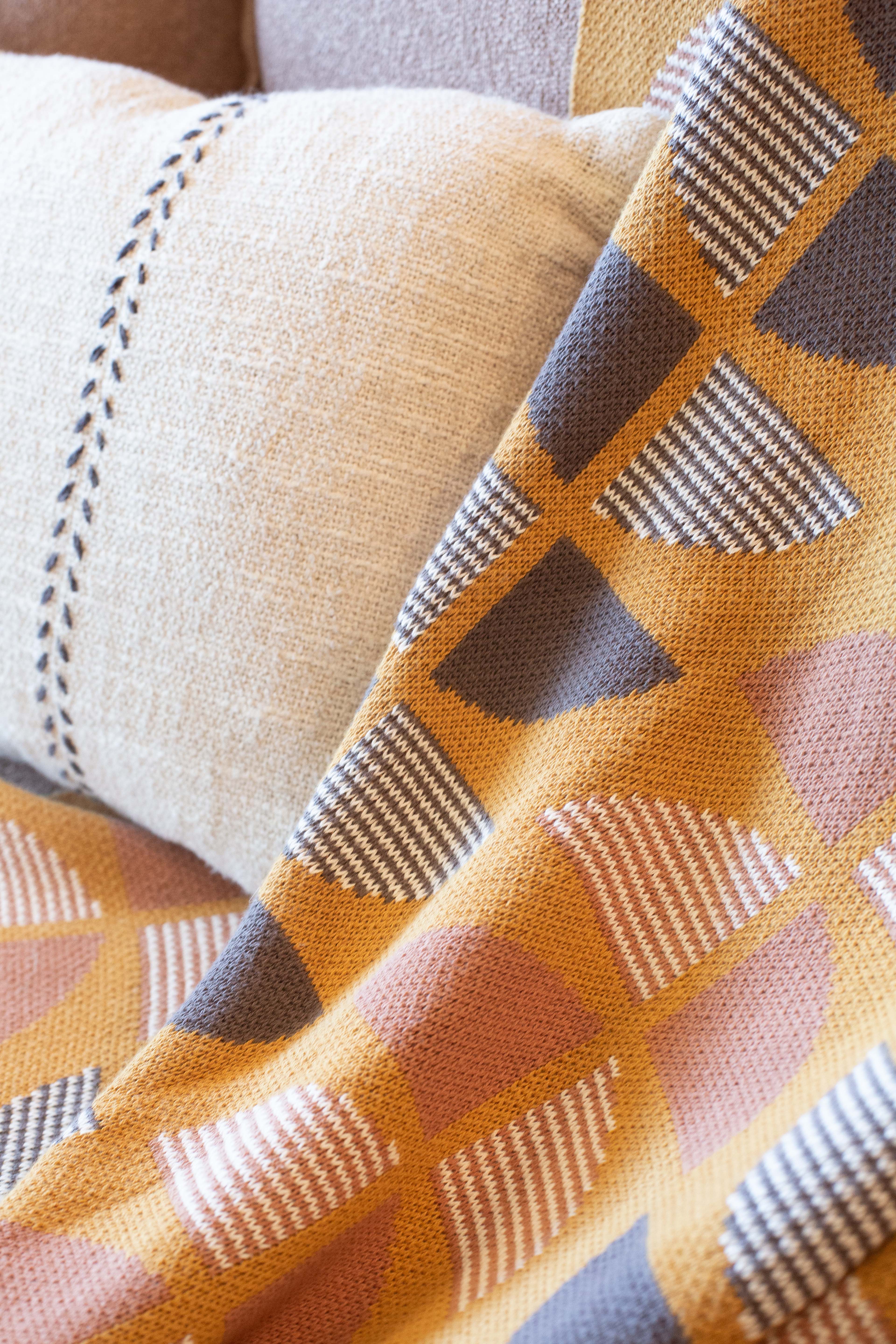 Deco Dream Throw