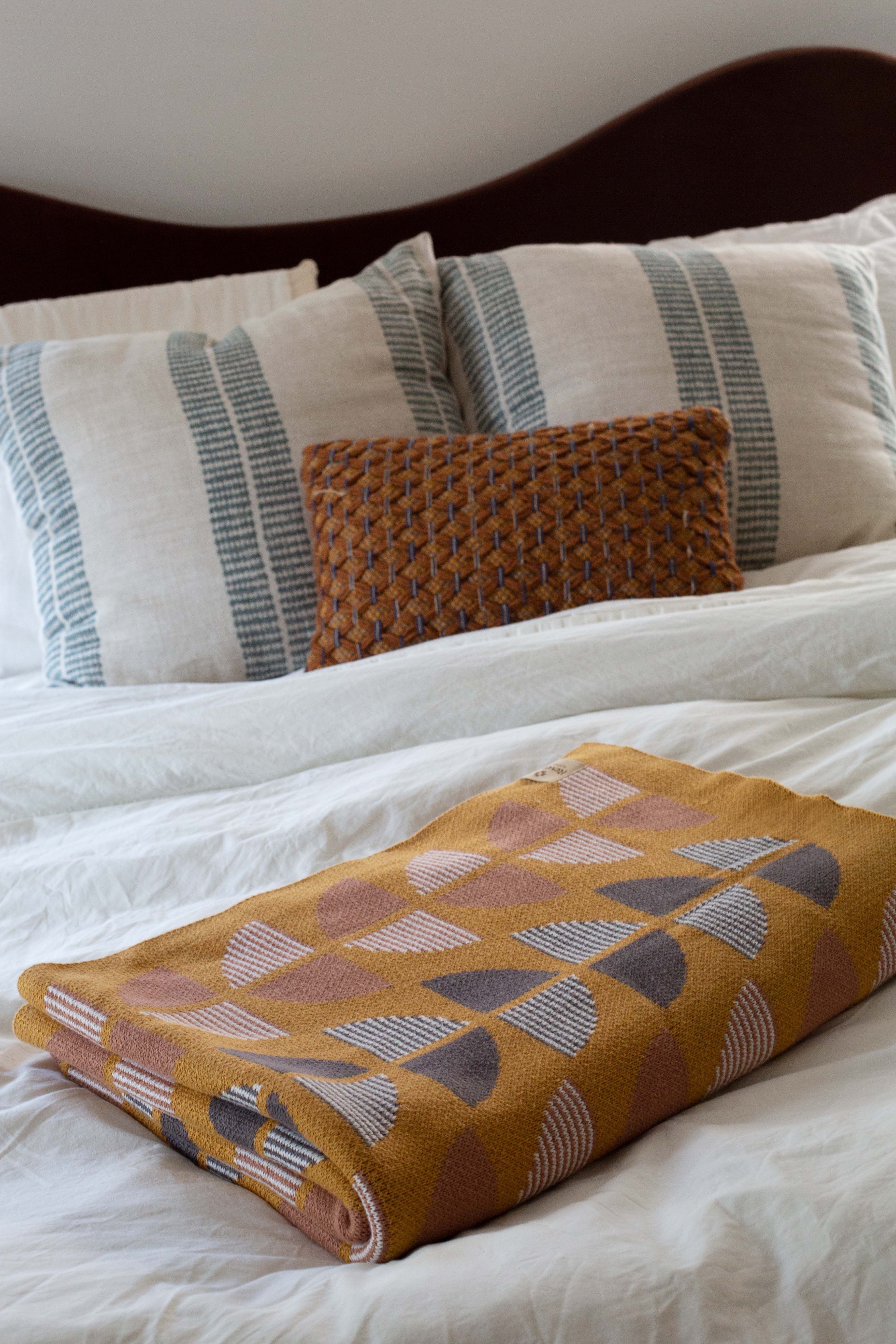 Deco Dream Throw