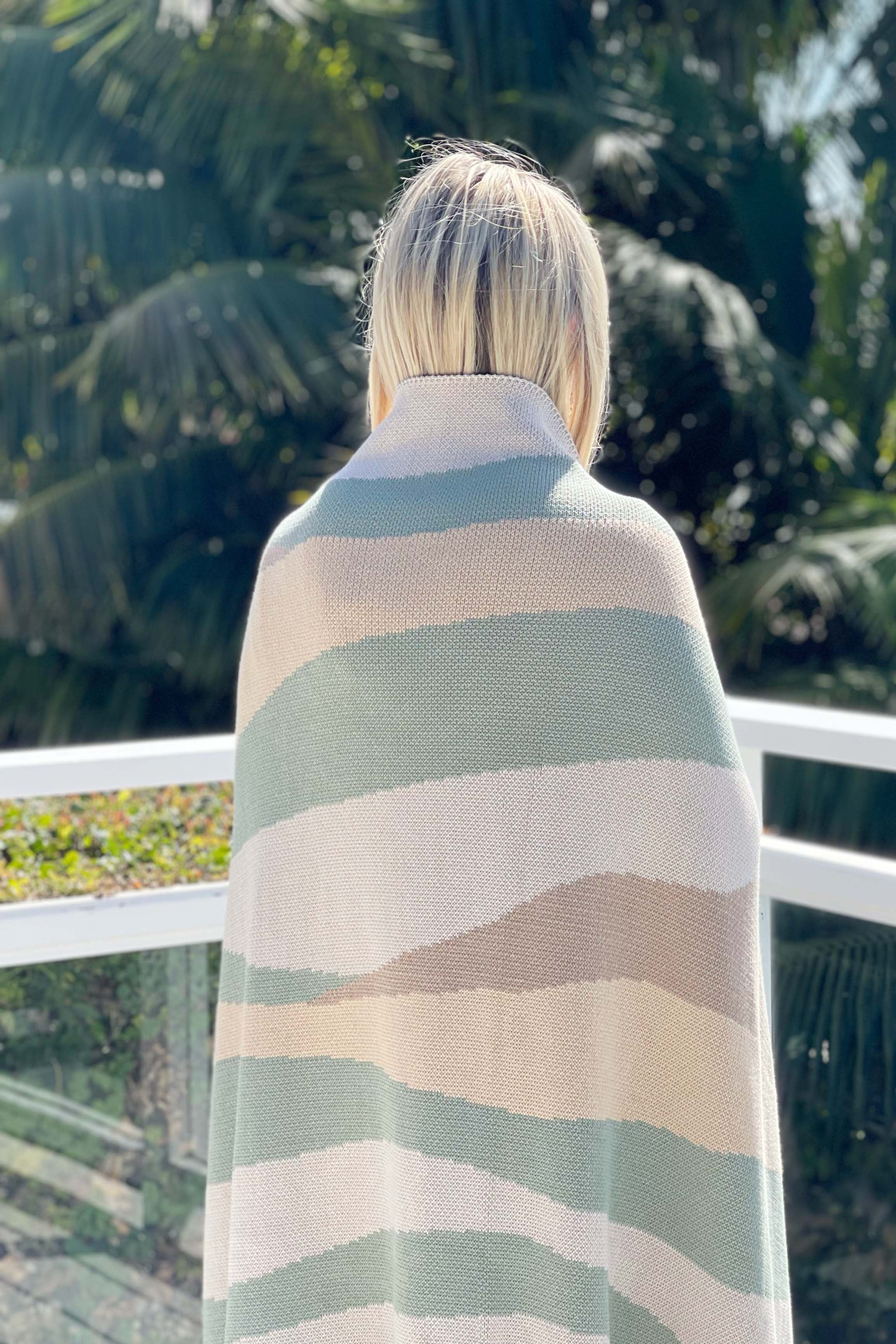 Laguna Throw