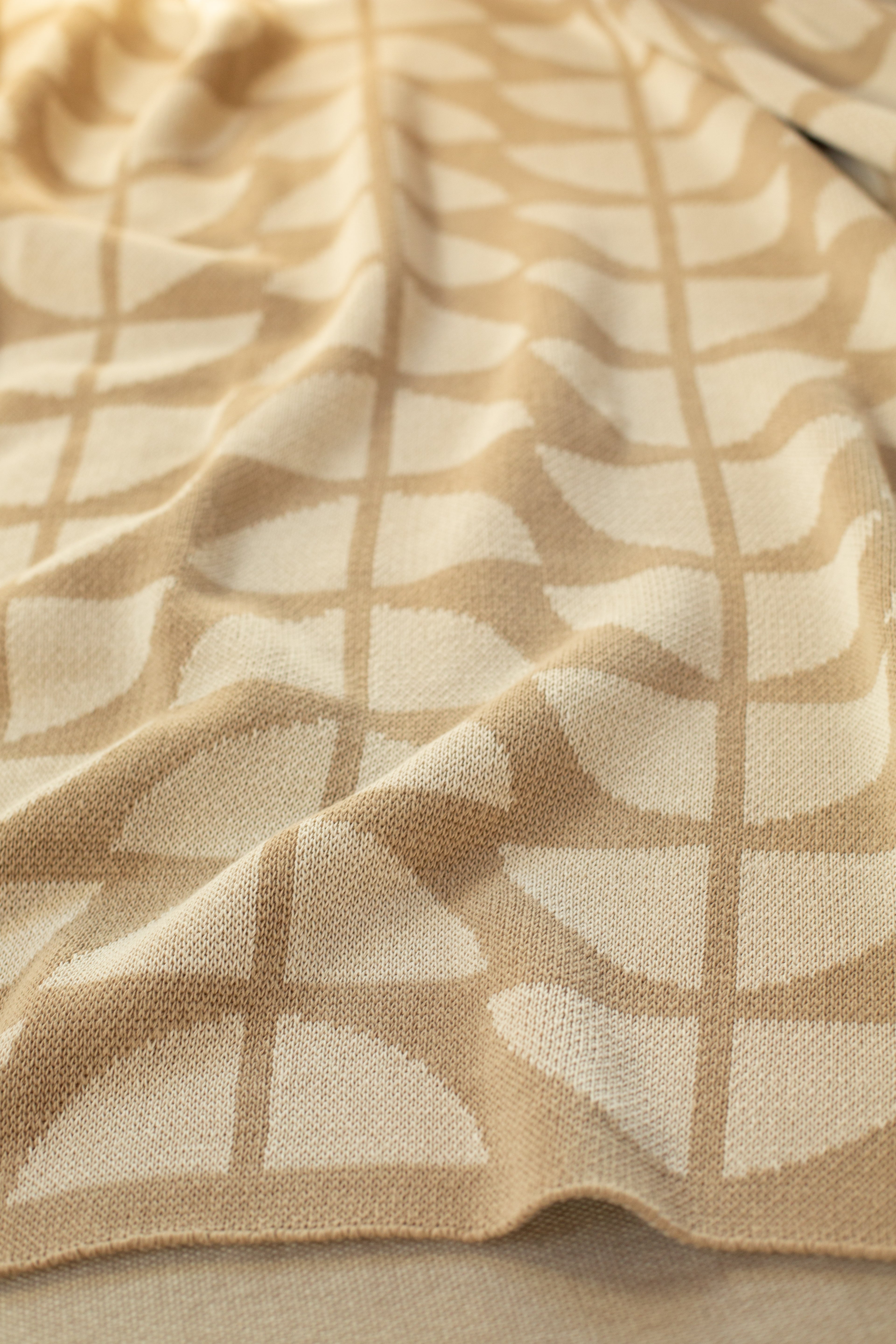 Seashell Throw