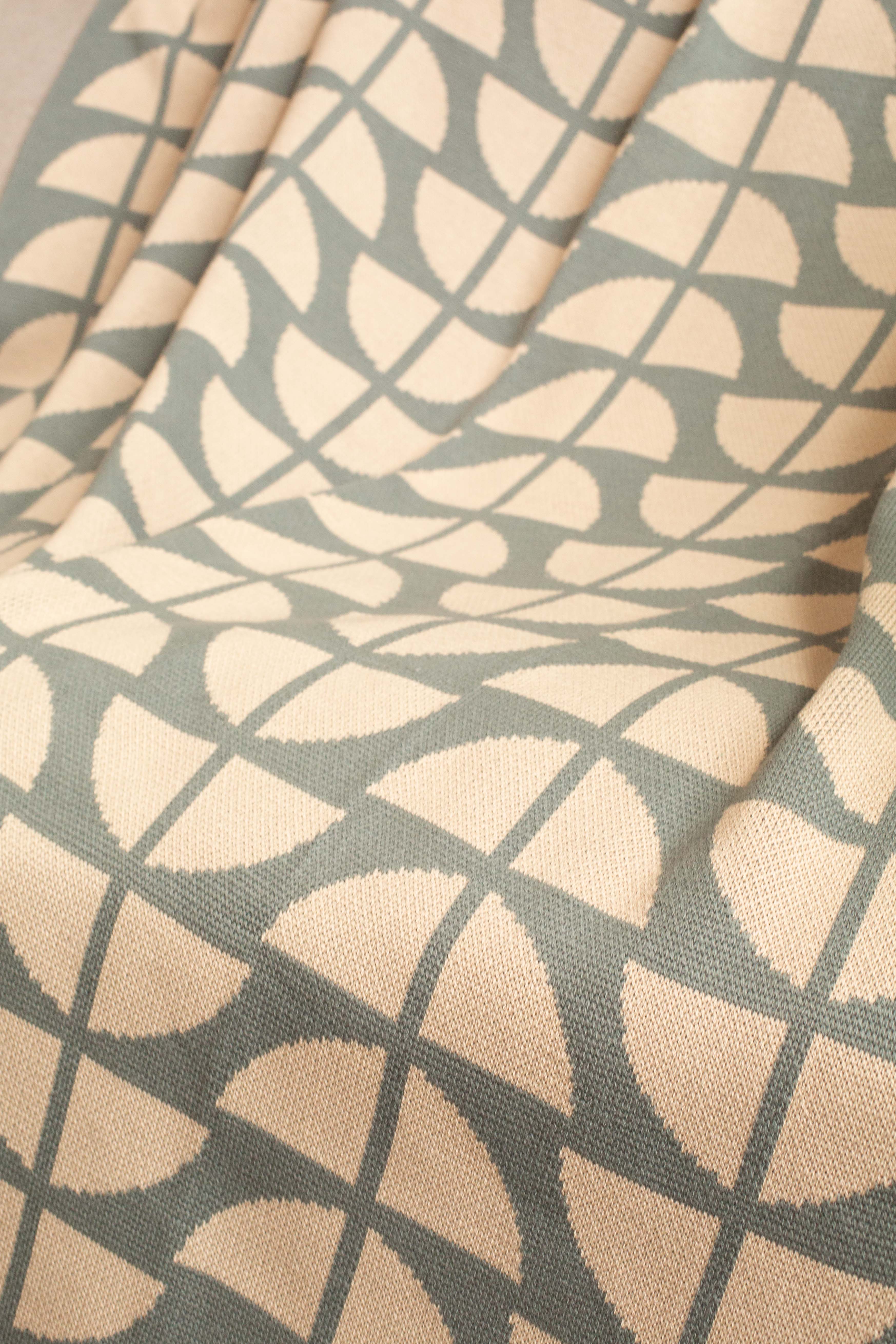 Seashell Throw (Dusty Blue)