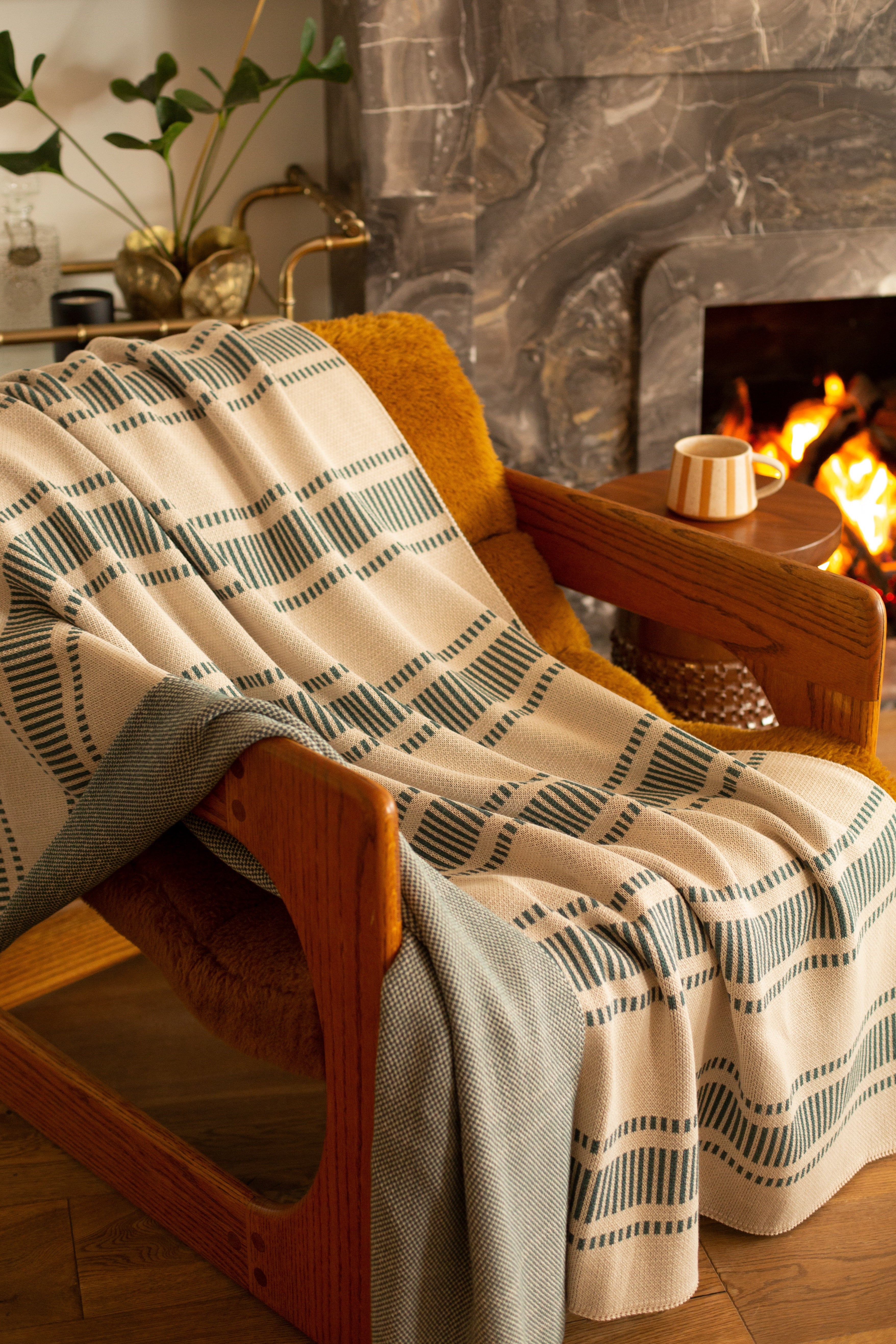 Lowtide Throw